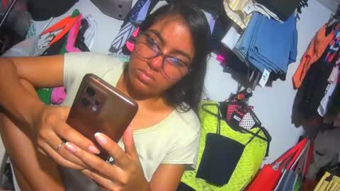 maite2020 online show from December 3, 9:33 am