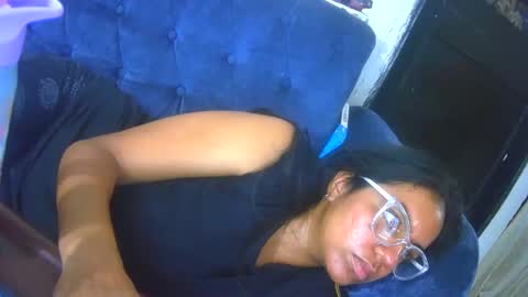 maite2020 online show from December 18, 2:10 am