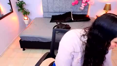 Snapshot of maite_stone1 chatting on October 5, 3:27 am MAITE STONE1 online show from October 5, 3:27 am