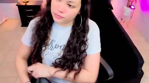 Snapshot of maite_stone1 chatting on October 23, 3:17 am MAITE STONE1 online show from October 23, 3:17 am