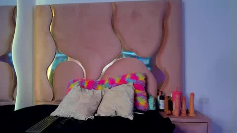 Snapshot of maiteht chatting on February 22, 2:19 pm maite online show from February 22, 2:19 pm