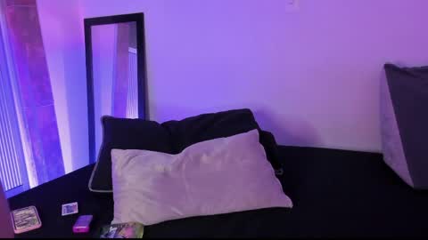 MAITHEFERRER online show from April 9, 4:23 am