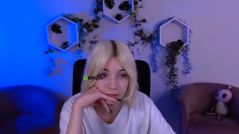 Snapshot of maja_beautiful chatting on June 24, 6:51 pm your dream online show from June 24, 6:51 pm