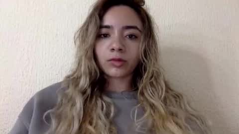 majo_gomezz online show from April 11, 5:12 am