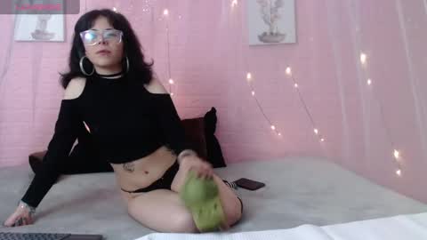 Mei  online show from May 19, 1:56 am