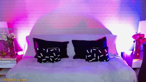 Makarena  online show from January 14, 4:04 am