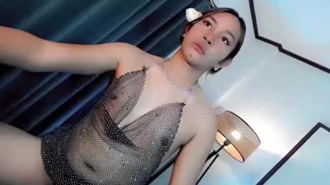 Reyn online show from March 20, 11:59 am