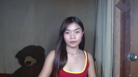 Snapshot of makeme_wettt chatting on February 13, 7:24 am makeme_wettt online show from February 13, 7:24 am