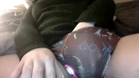 Snapshot of makemewatch chatting on October 29, 2:25 am makemewatch online show from October 29, 2:25 am