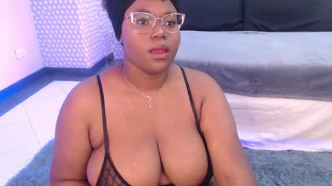 Snapshot of makena_gh chatting on January 7, 3:24 am makena online show from January 7, 3:24 am