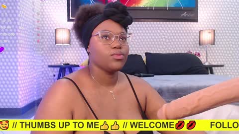 Snapshot of makena_gh chatting on January 11, 3:13 am makena online show from January 11, 3:13 am
