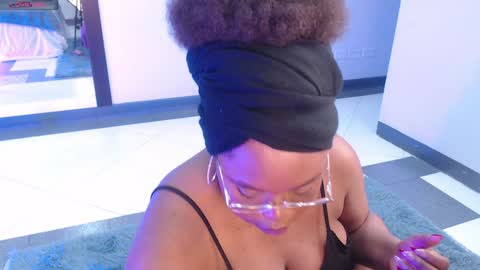 Snapshot of makena_gh chatting on January 17, 3:23 am makena online show from January 17, 3:23 am
