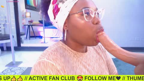 Snapshot of makena_gh chatting on January 25, 3:51 am makena online show from January 25, 3:51 am