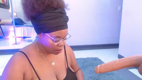 Snapshot of makena_gh chatting on January 27, 3:58 am makena online show from January 27, 3:58 am