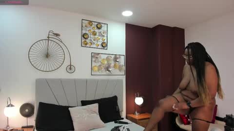 Snapshot of makena_gh chatting on September 15, 3:28 am makena online show from September 15, 3:28 am