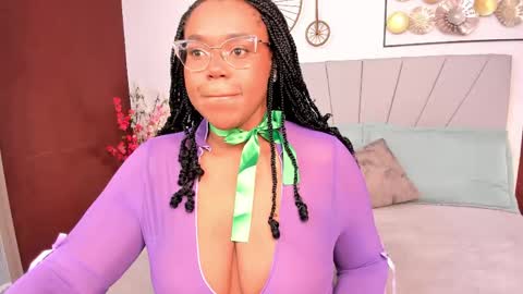 makena online show from April 22, 3:09 am