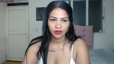 Snapshot of makennaa_1 chatting on April 27, 10:24 am MAKENNAA online show from April 27, 10:24 am