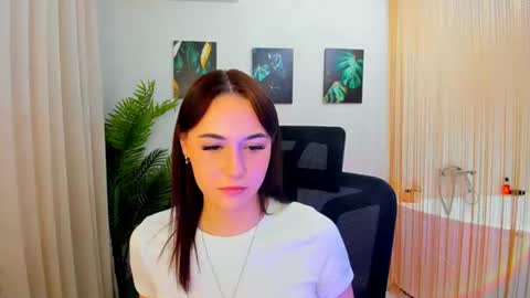 Snapshot of makeyouehappy chatting on November 28, 12:19 pm makeyouehappy online show from November 28, 12:19 pm