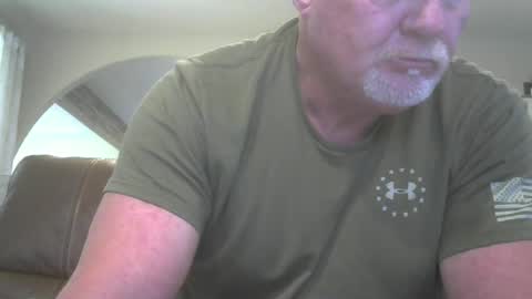 Snapshot of makinit0808 chatting on July 1, 3:12 pm makinit0808 online show from July 1, 3:12 pm