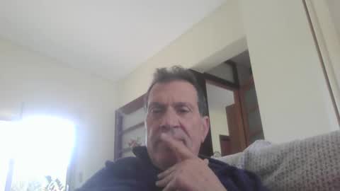 makis8989 online show from December 24, 8:00 am