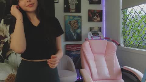 Snapshot of makiyahbelle2 chatting on September 18, 7:10 am MakiyahBelle online show from September 18, 7:10 am