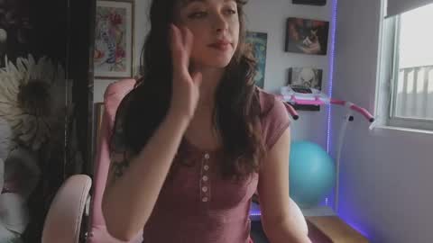 MakiyahBelle online show from April 23, 3:30 am