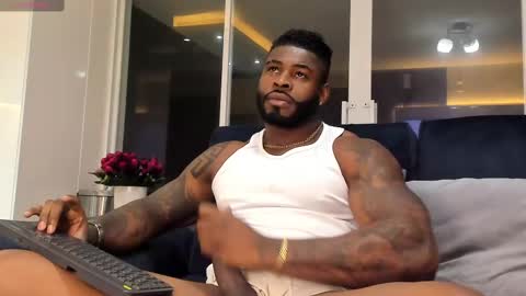 Makonnen online show from March 7, 2:36 am