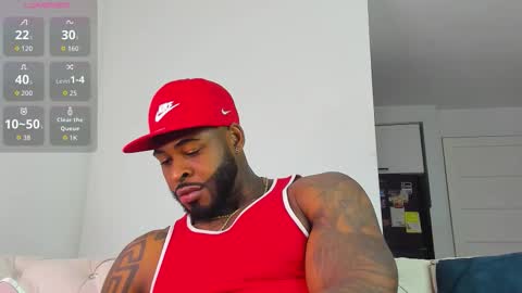 Snapshot of makonneen chatting on March 24, 10:48 pm Makonnen online show from March 24, 10:48 pm