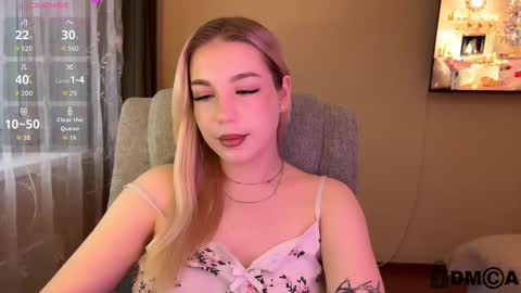 maksisisia online show from December 21, 12:45 pm