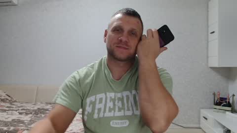 malchyshka online show from December 17, 5:36 pm