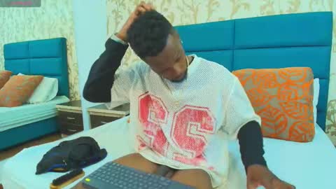 Malcom online show from September 28, 2:17 am