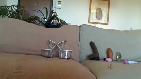 Snapshot of male_in_stockings chatting on December 21, 12:49 pm Sissy in stockings online show from December 21, 12:49 pm