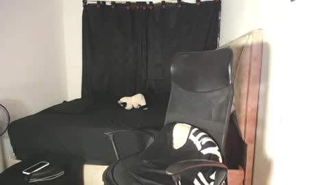 male_ref online show from April 4, 3:27 am