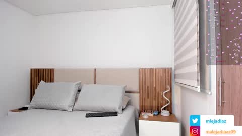 Maleja Diaz online show from October 21, 8:42 pm