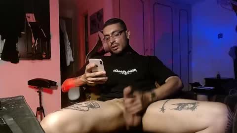 Snapshot of malek_xarx chatting on March 21, 5:01 am malek_xarx online show from March 21, 5:01 am