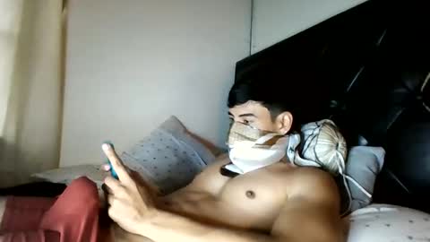 Snapshot of malekthick chatting on June 8, 1:55 pm malekthick online show from June 8, 1:55 pm
