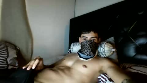 Snapshot of malekthick chatting on June 9, 9:04 pm malekthick online show from June 9, 9:04 pm