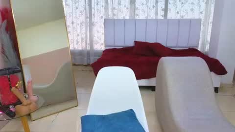 Snapshot of malen_fitnessmilf chatting on July 23, 7:56 pm malen_fitnessmilf online show from July 23, 7:56 pm