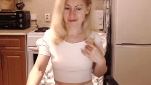 Snapshot of malenamila chatting on July 21, 9:06 pm Malena online show from July 21, 9:06 pm