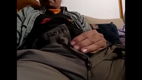 malenchanted online show from November 10, 8:30 pm