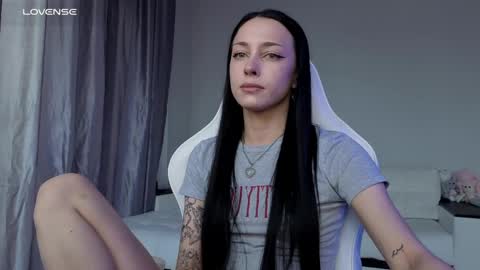 piu online show from April 7, 12:49 pm