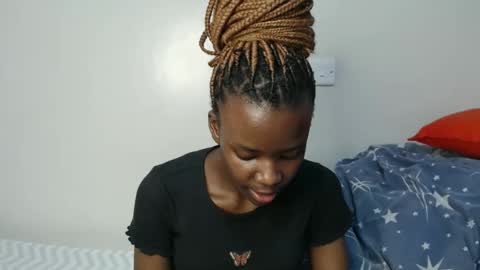 lati online show from November 1, 12:29 pm