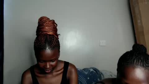Snapshot of malia_latifa chatting on May 16, 12:59 pm lati online show from May 16, 12:59 pm