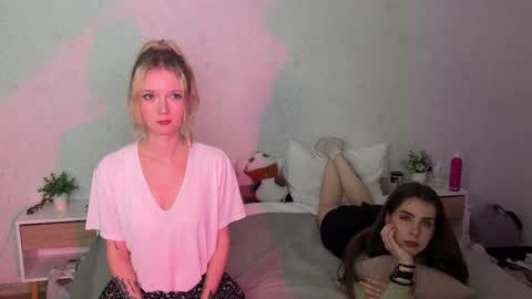Snapshot of maliinka chatting on October 5, 6:28 pm Malinka online show from October 5, 6:28 pm