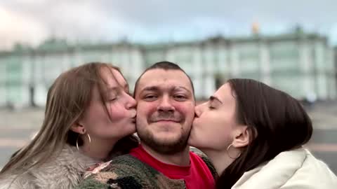 Snapshot of maliinka chatting on June 2, 6:04 am Malinka online show from June 2, 6:04 am
