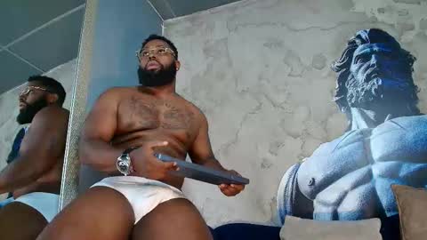 Snapshot of malik_arellano chatting on October 24, 1:51 pm The King Malik online show from October 24, 1:51 pm