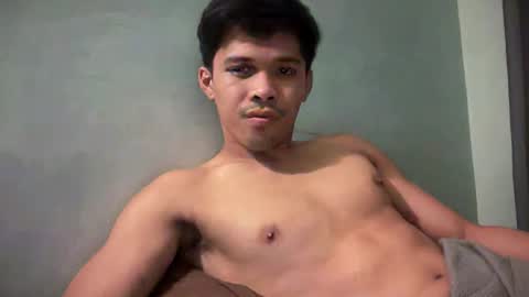 Snapshot of malikgray chatting on February 16, 2:35 pm Malik online show from February 16, 2:35 pm