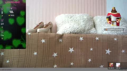 Snapshot of malinka_sweet19 chatting on May 8, 6:30 am malinka_sweet19 online show from May 8, 6:30 am