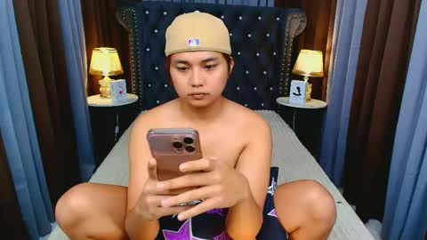 maliyah_vaughan online show from April 11, 2:21 pm