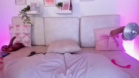 Malka online show from December 4, 8:28 pm